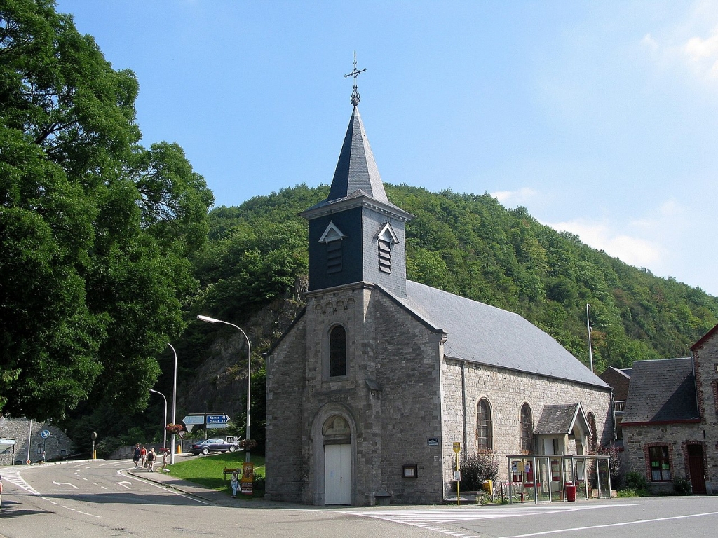 Eglise Saint-Nicolas de Hastière-Lavaux